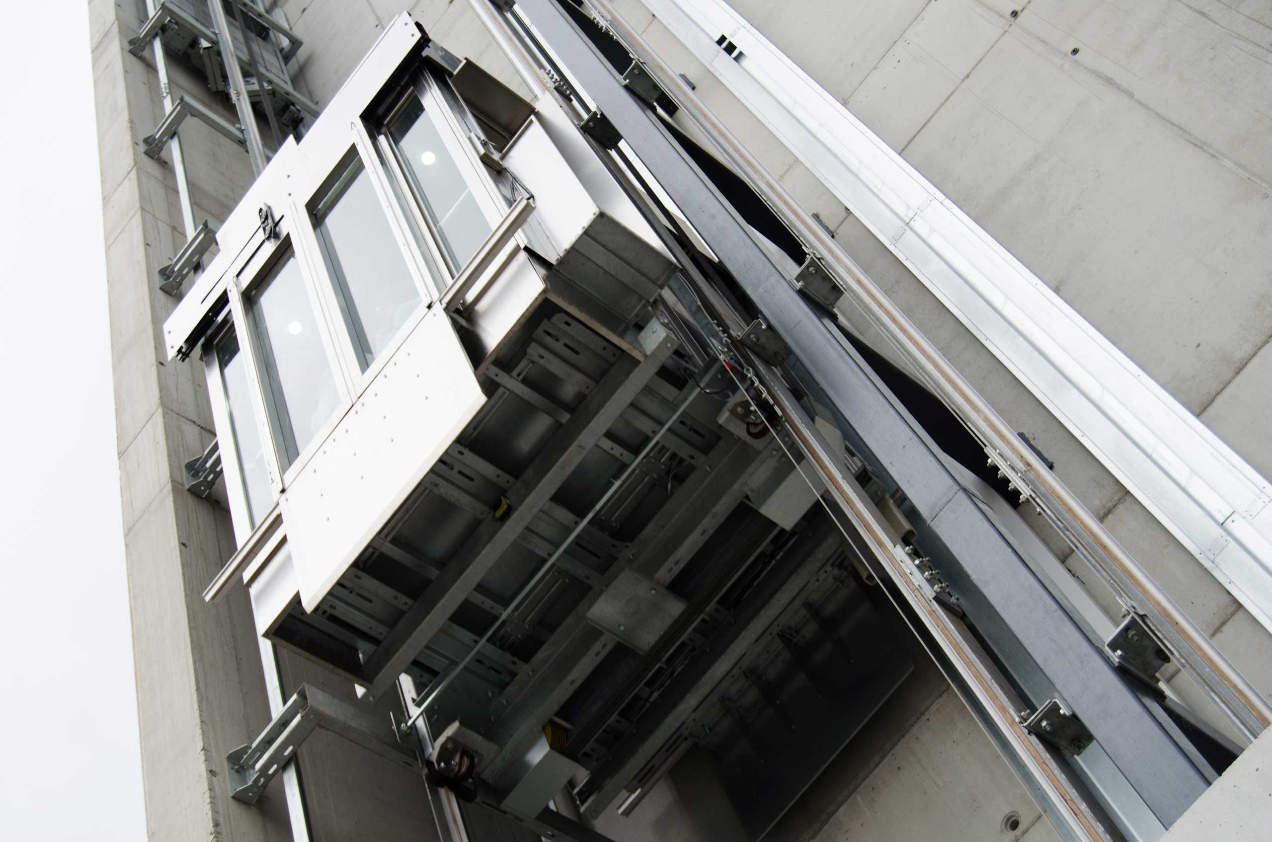 Imatge exterior de l'estructura d'un ascensor
